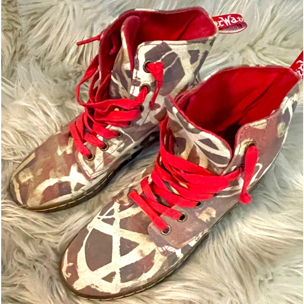 Size 6 Punk-rock Air Dr Marten’s combat boots, anarchy graffiti random pattern